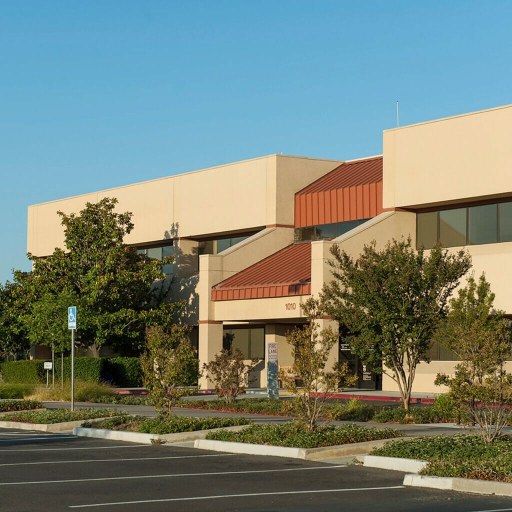 Exterior front entrance of NorthBay VacaValley Health Plaza